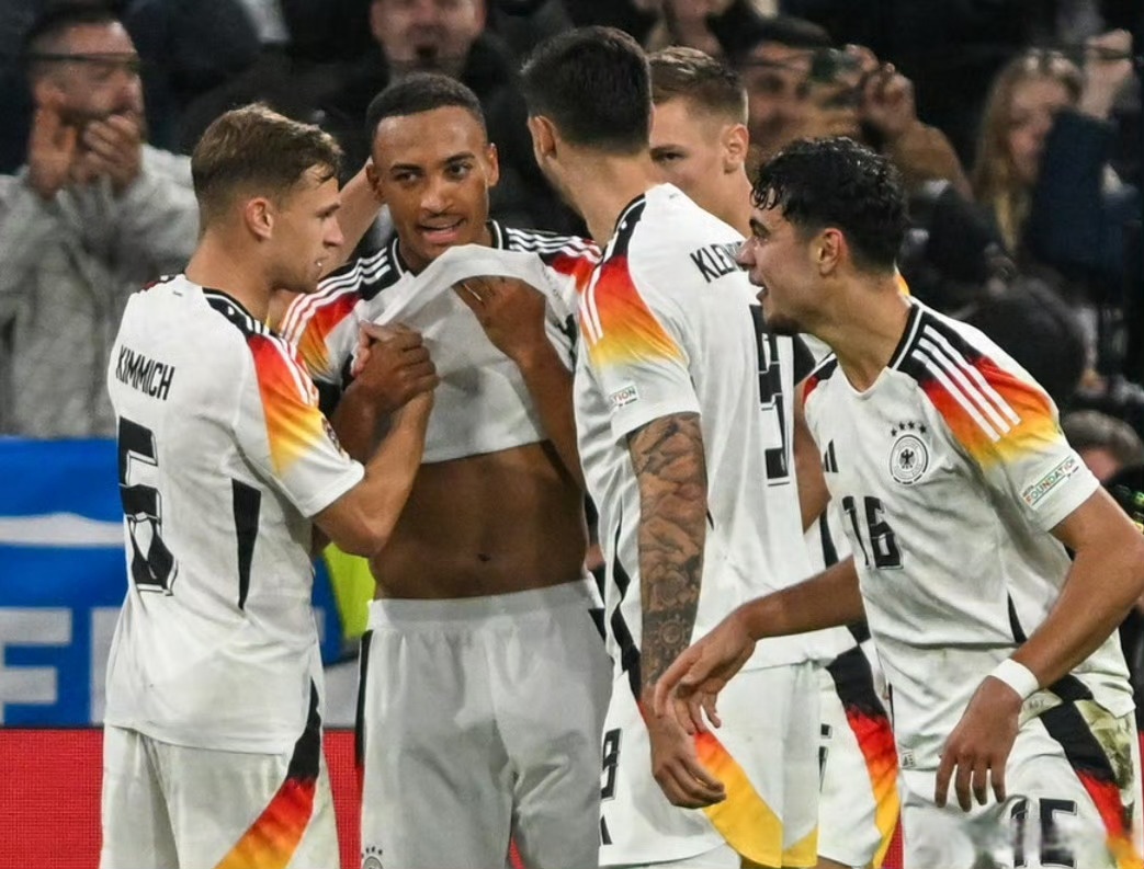 九游旧版本下载链接-包含达拉斯独行侠围绕德国杯远射贴柱新疆广汇再遭质疑备战德甲之后，阿森纳围绕欧联状态回暖的词条