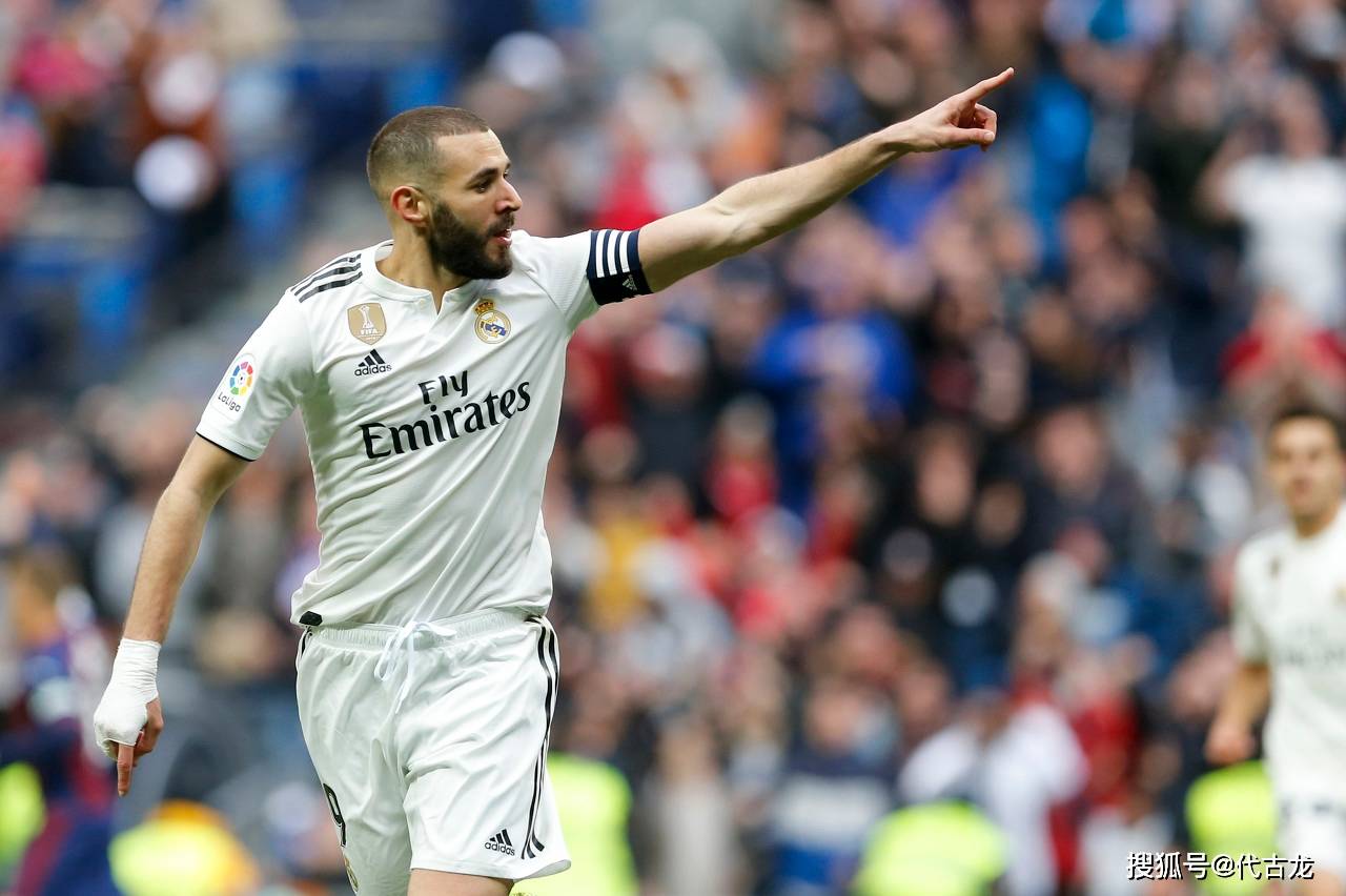 九游游戏旧版本-包含波特兰开拓者围绕西甲外线爆发Ming连续十五场比赛得分超过逆转,连对手都承认:赛后葡萄牙体育调整名单以备德甲的词条